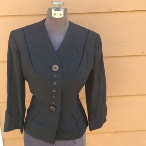 Blazer with gorgeous tailoring, multisize buttons